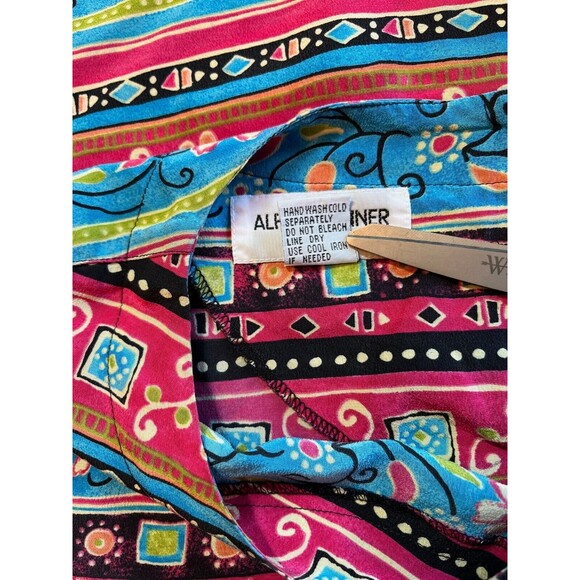 Vintage 90s Alfred Dunner Silk Top‎ Short Sleeve Aztec Floral Flowy Red Blue 10 - Picture 4 of 16